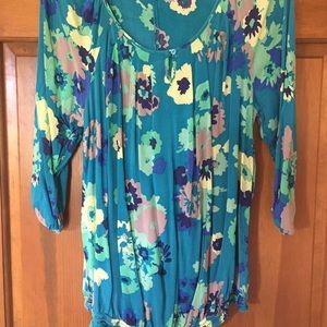 Old Navy Maternity floral  top Medium